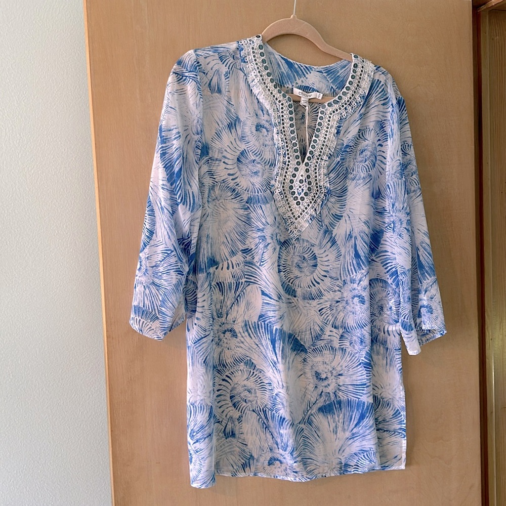 Chicos never worn summer blouse with a beautiful blue shell pattern